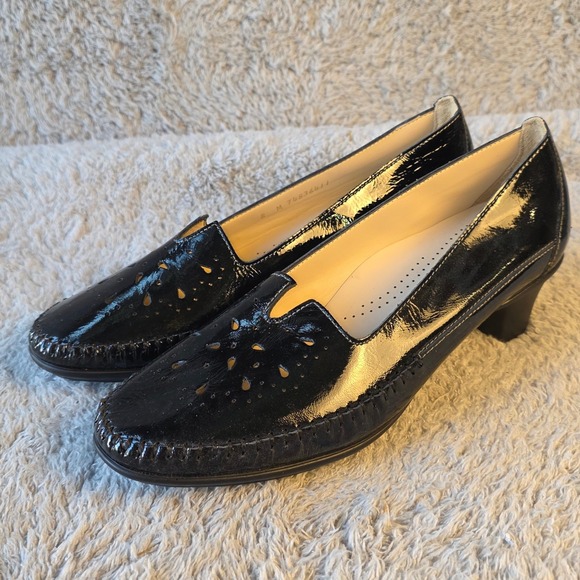 SAS Black Patent Leather Comfort Dress Kitten Heels Shoes Laser Cut Out  8M NEW - Picture 1 of 7